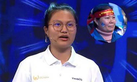 Khoảnh khắc "lần đầu nói với mẹ" trên sân khấu Olympia của nữ sinh Quảng Ninh khiến cả trường quay xúc động
