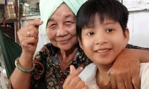 Gia cảnh nam sinh An Giang quay clip với bà nội viral, Đức Phúc, Tăng Duy Tân đồng cảm: SN 2008 chỉ cao 1m35 vì thiếu hụt hooc môn