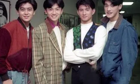 Bức ảnh 35 năm trước gây sốt: 4 nam thần chung khung hình chứng minh đẳng cấp "Ferrari mãi là Ferrari"