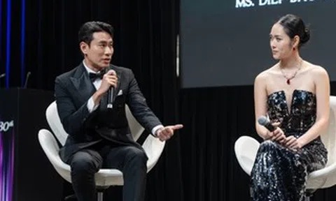 Kiều Minh Tuấn, Diệp Bảo Ngọc đẹp đôi tại Hồng Kông (Trung Quốc)