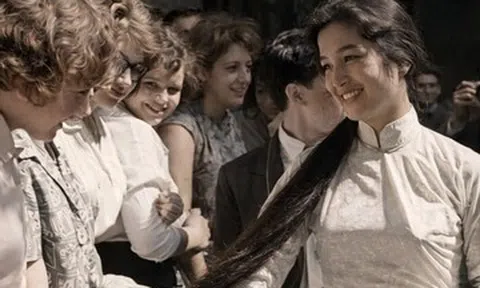 NSND Trà Giang đẹp mê đắm thủa thanh xuân, MC Lại Văn Sâm trở lại trên VTV3