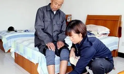 8 năm làm giúp việc cho nhà giàu, tôi nhận ra: Về già chỗ dựa không chỉ là tiền, 5 điều này mới quan trọng