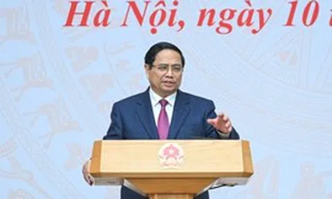 Thủ tướng: Sớm hoàn thiện chương trình hỗ trợ doanh nghiệp Việt Nam ra thế giới