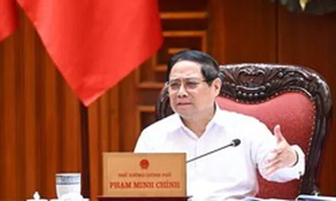 Thủ tướng: Không để thiếu nguồn cung xăng dầu; khẩn trương xây dựng kho dự trữ chiến lược tại Nghi Sơn