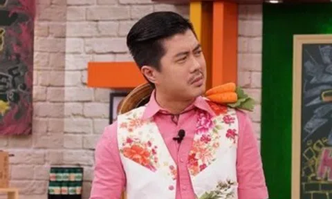 Nam MC 50 tuổi qua đời đột ngột trong nhà vệ sinh