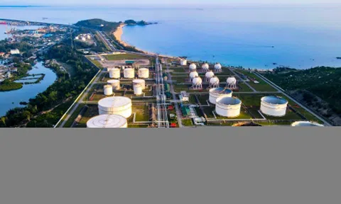 Chủ nhà máy lọc dầu 3 tỷ USD của Việt Nam sắp đổi tên