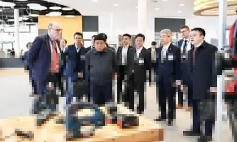 Phó thủ tướng Nguyễn Chí Dũng thăm Tập đoàn Bosch