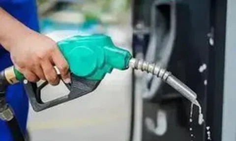 Bộ Tài chính đề xuất áp thuế 0% với xăng dầu đến hết tháng 6