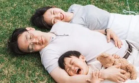 Giáo sư Đại học Thanh Hoa: Đừng quá lo lắng cho con, đừng cố làm cha mẹ hoàn hảo! Gia đình có tầm nhìn đều giảm 3 điều này