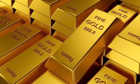 Giá vàng chiều nay (28/3):  Giá vàng miếng SJC và nhẫn tiếp đà tăng, nhà vàng "cháy hàng"