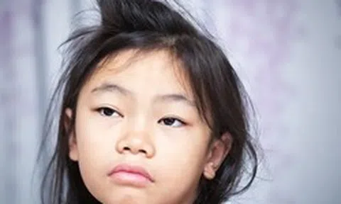 Theo dõi 12.000 trẻ em, Viện Y tế Quốc gia Mỹ phát hiện: 1 thói quen của trẻ gây suy giảm khả năng tập trung và trí nhớ!