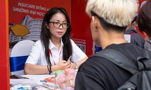 Gần 30 doanh nghiệp ‘săn đón’ sinh viên của 1 trường ĐH ở Hà Nội: Mức lương đưa ra lên đến 85 triệu đồng/tháng