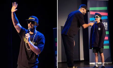 Điều gì khiến thầy giáo này ghi danh kỷ lục “lớp học lớn nhất thế giới” tại London?