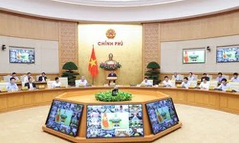 Thủ tướng chủ trì phiên họp thường kỳ và Hội nghị trực tuyến Chính phủ với địa phương