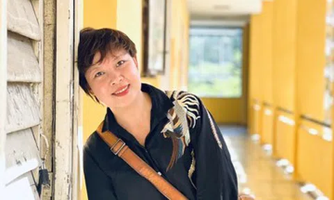 Đạo diễn 'Mưa đỏ' bất ngờ báo tin vui