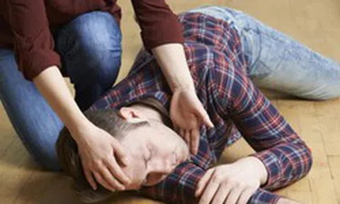 Đột quỵ ở người trẻ đang gia tăng báo động: Làm được 7 điều này, giảm đáng kể nguy cơ