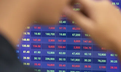 Tiền vào chứng khoán 'mất hút'