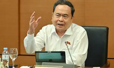 Chủ tịch Quốc hội: Nhiều công trình, sao Nhà nước làm thì chậm nhưng tư nhân làm rất nhanh?