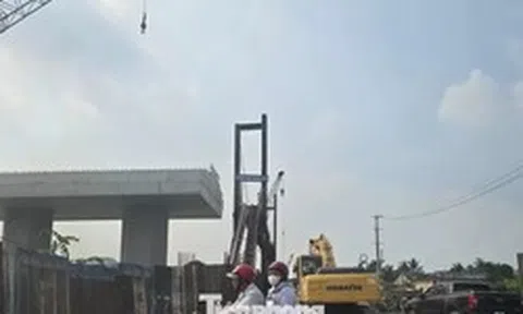 Giá vật liệu tăng cao: Dự án 'lụt' tiến độ, nhà thầu càng làm càng lỗ