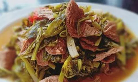 Bác sĩ chuyên khoa thận cảnh báo: Thận cực nhạy vơi s7 "kẻ thù" này, toàn món nhiều người Việt thích ăn