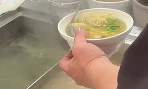 Người đàn ông 65 tuổi suýt phải chạy thận nhân tạo, bác sĩ nhắc: 5 loại canh ngon mấy cũng nên ăn ít