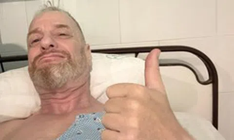 Khách Tây hết lời ca ngợi y tế Việt Nam: Phản ứng của dân mạng mới gây chú ý