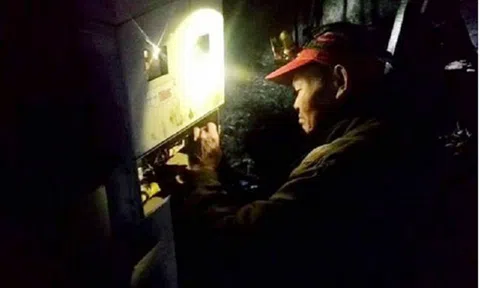 "Dị nhân ngậm điện" gây rúng động, 3 thế hệ "miễn nhiễm" dòng 220V, chuyên gia cảnh báo