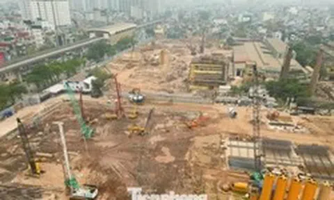 Cận cảnh đại công trường trên khu 'đất vàng' Cao - Xà - Lá