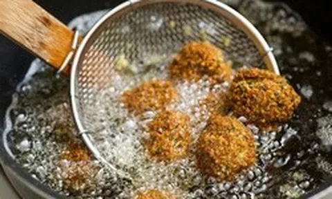 Những món ăn sáng phổ biến là "khắc tinh" của người bệnh thận