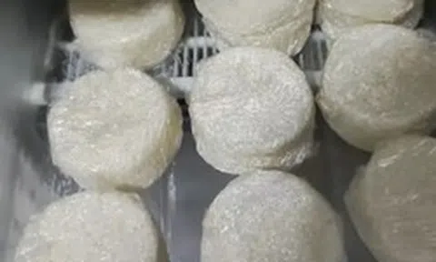 Cơm nguội để tủ lạnh: “Bí kíp giữ dáng” hay “độc dược” khó lường?