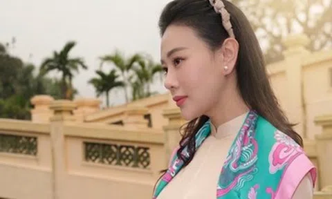 Diễn viên Phương Oanh đẹp buồn sau biến cố, Huyền Lizzie mặc gợi cảm đi xin dâu