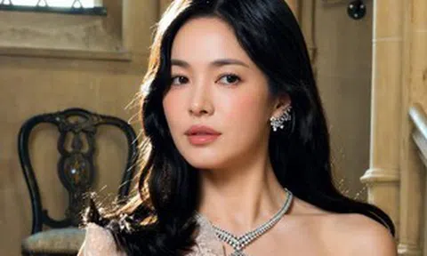 Song Hye-kyo khoe nhan sắc xinh đẹp như "nữ thần"