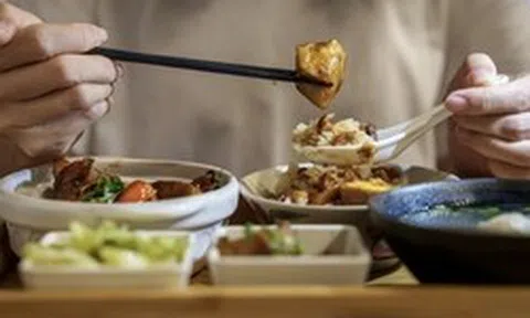 4 việc "cho thêm tiền" cũng đừng làm ngay sau khi ăn, nhiều người lại tưởng tốt làm mỗi ngày