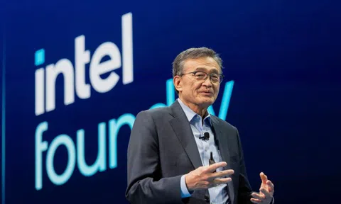 Intel bất ngờ trở lại