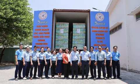 Sanna Khánh Hòa lần đầu xuất khẩu gần 4.000 thùng nước giải khát sang thị trường Hoa Kỳ