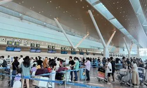 Sân bay Tân Sơn Nhất phát cảnh báo dịp lễ 30/4