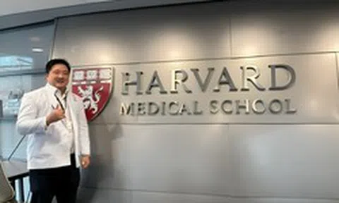 Danh tính TikToker người Việt đang bị giục xóa video vì "ảnh hưởng bữa cơm gia đình"