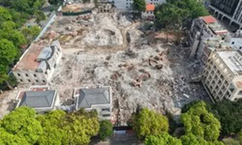 Quảng trường hơn 2ha sát Hồ Gươm dần lộ diện sau 5 tháng giải phóng mặt bằng