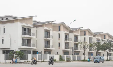 Vì sao thanh khoản nhà thấp tầng giảm mạnh?