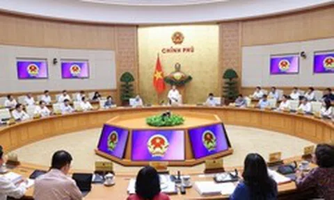 Thủ tướng Lê Minh Hưng chủ trì phiên họp thường kỳ đầu tiên của Chính phủ khóa XVI
