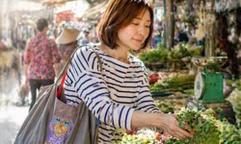 Mẹ 2 con chia sẻ: Tôi từng tiêu hết 12 triệu tiền chợ mỗi tháng - đến khi ghi lại từng khoản mới thấy tiền “rò rỉ” ở đâu