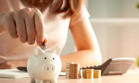 Mẹ hai con thu nhập “9 chữ số” tiết lộ chiến lược đổi đời: ai cũng có thể bắt đầu ngay