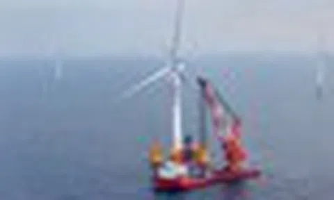 Trung Quốc lắp turbine điện gió nổi ngoài khơi lớn nhất thế giới