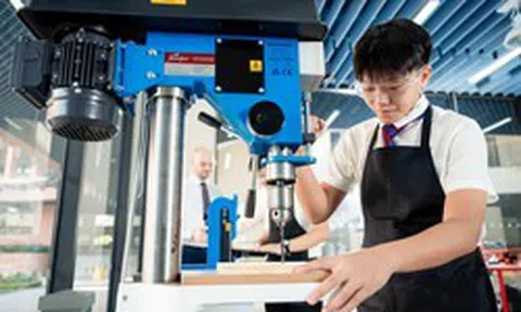 Vingroup vừa làm nên lịch sử, sau 4 năm hợp tác với hệ thống giáo dục danh giá bậc nhất Vương Quốc Anh