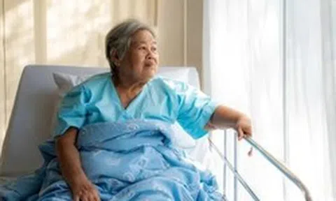 62 tuổi được con trai đón về dưỡng già, tôi vội “quay xe” vì phát hiện sự thật đau lòng sau 1 tai nạn nhỏ