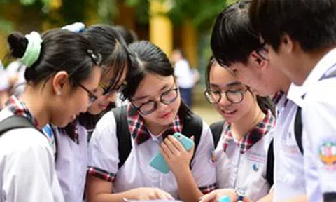 Càng học xuyên đêm càng dễ mất điểm? Bác sĩ chỉ ra “cái bẫy” nhiều sĩ tử mắc phải