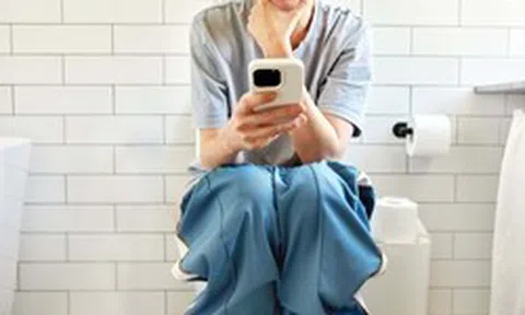90% người đang mắc: 5 thói quen dùng điện thoại âm thầm "huỷ hoại" bạn mỗi ngày