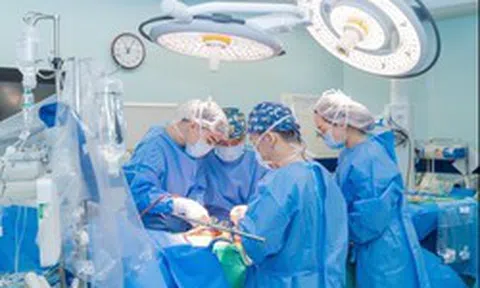 Chưa từng có: Đồng loạt 7 bệnh viện của tỷ phú Phạm Nhật Vượng đón tin vui