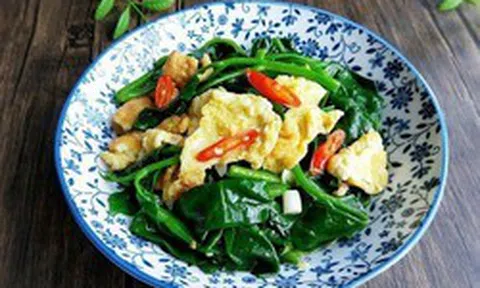 3 món ngon từ loại rau "trường thọ" nên ăn nhiều trong mùa hè: Giúp xương chắc khỏe, bảo vệ gan và tăng cường hệ miễn dịch