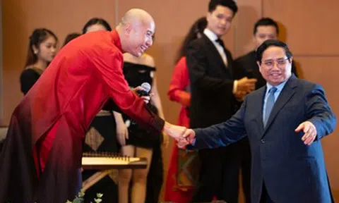 Nhạc trưởng Đồng Quang Vinh kể cuộc điện thoại bất ngờ của nguyên Thủ tướng Phạm Minh Chính